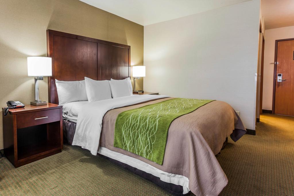 Comfort Inn Kent - Seattle Exterior photo