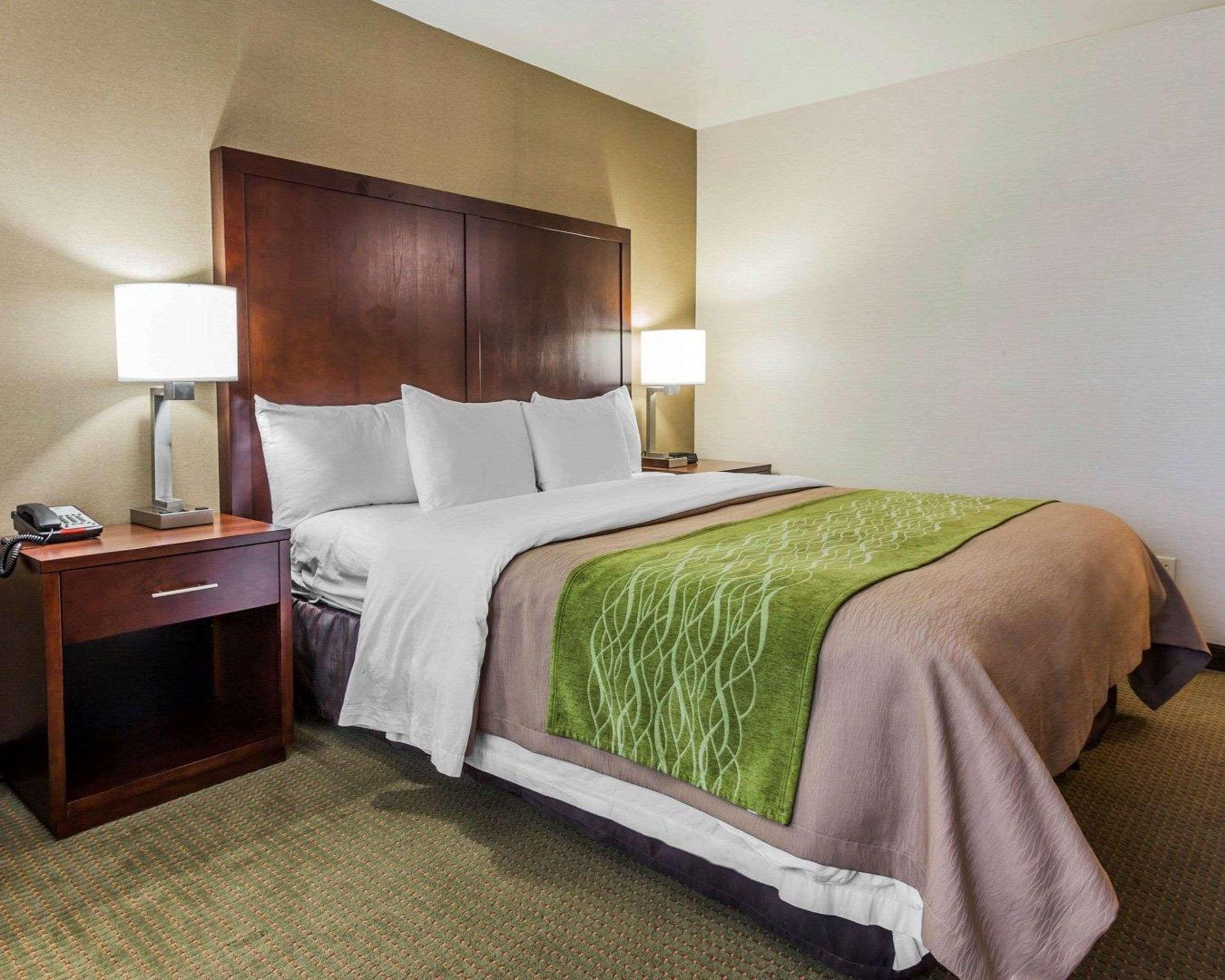 Comfort Inn Kent - Seattle Exterior photo